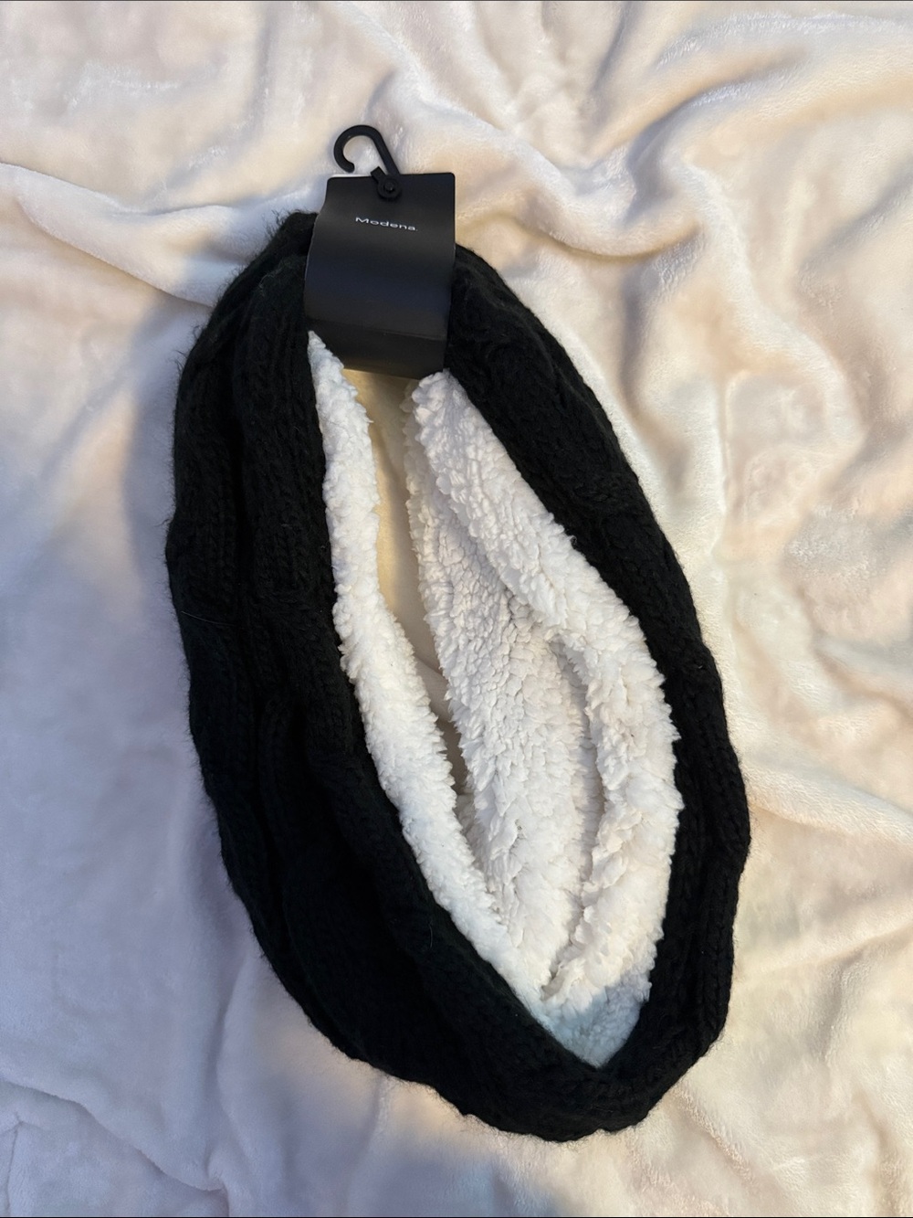 Black Cable Knit Infinity Scarf with White Sherpa Lining